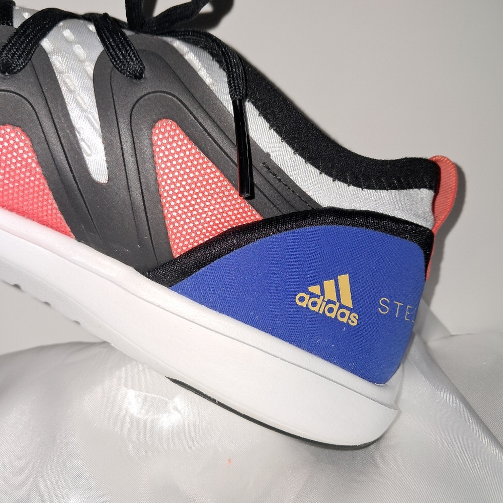 Adidas NWOT Women's CrazyMove x Stella McCartney 'White Blue Orange' Sz 7.5